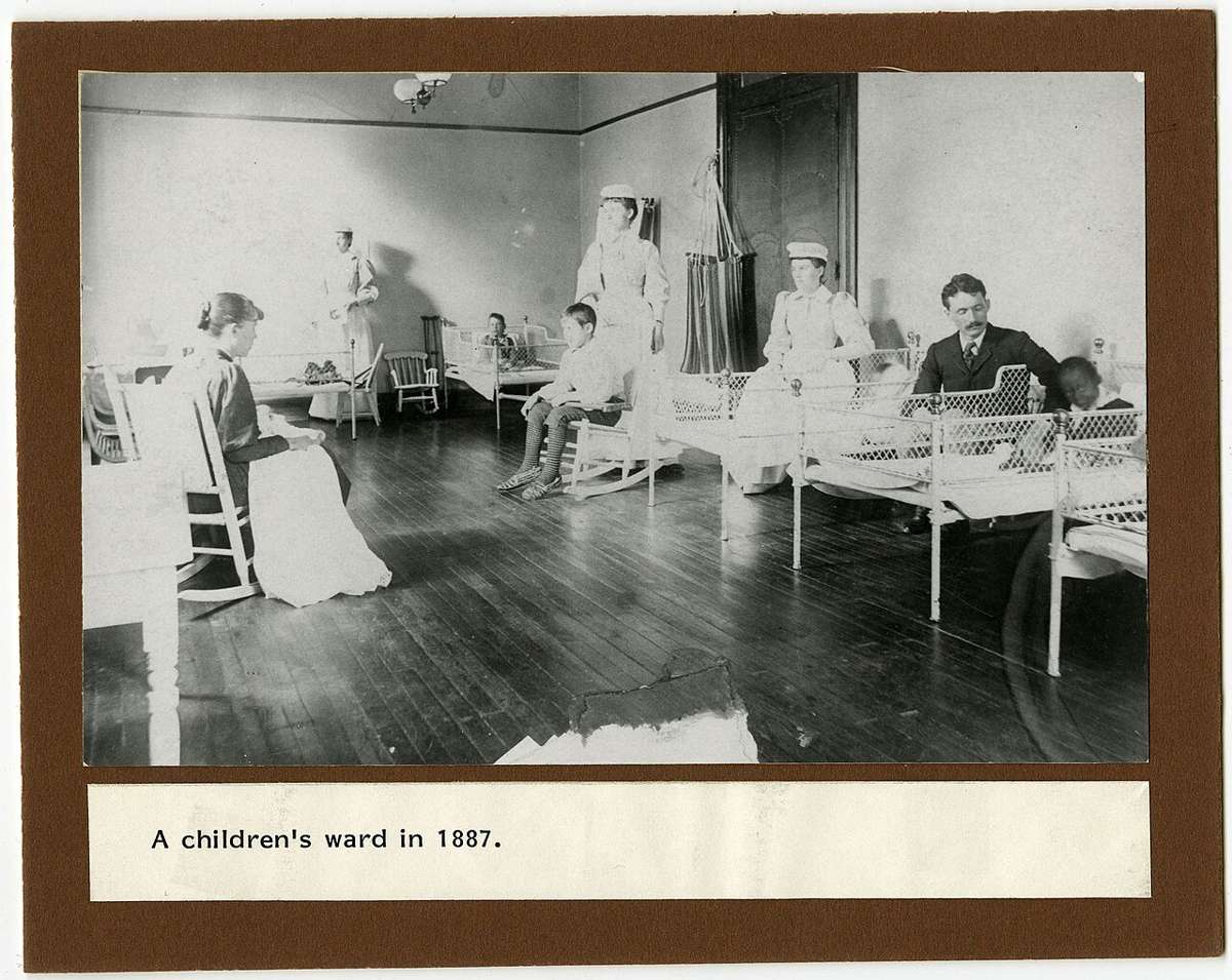 Children's hospital ward in 1887