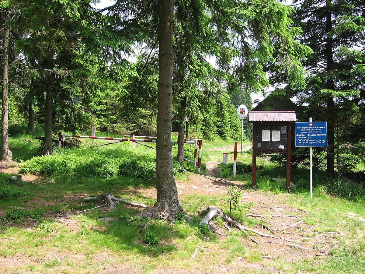 Illustrative photo of a Polish-Czech border crossing