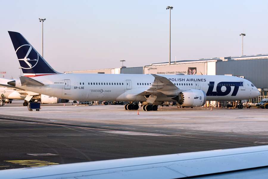 LOT Polish Airlines Boeing 787-9 Dreamliner at Warsaw Chopin Airport