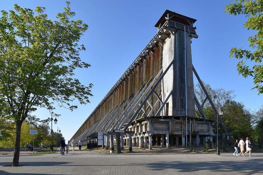 The great wooden graduation tower at Ciechocinek