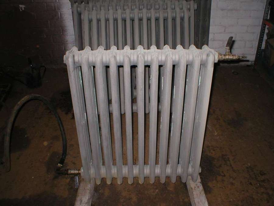 Cast iron radiator