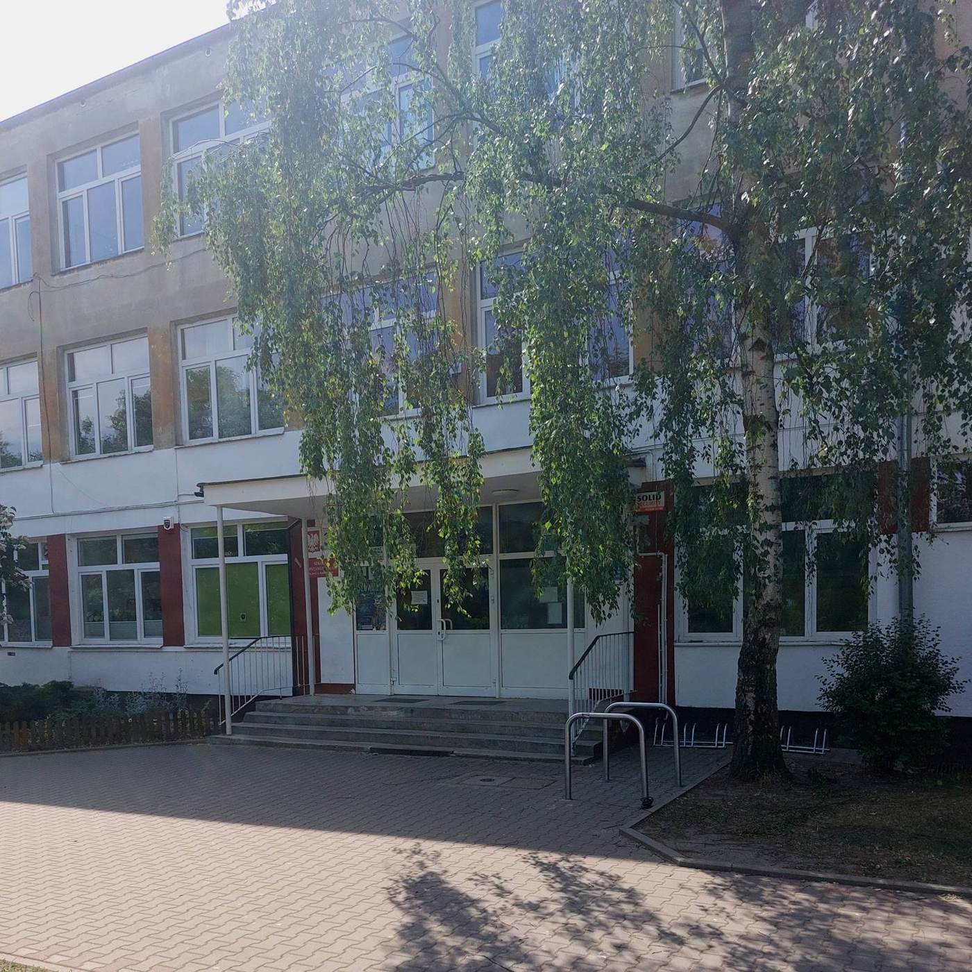 Primary School No. 137 in Warsaw - the permitting school runs the annual exams for homeschooled children
