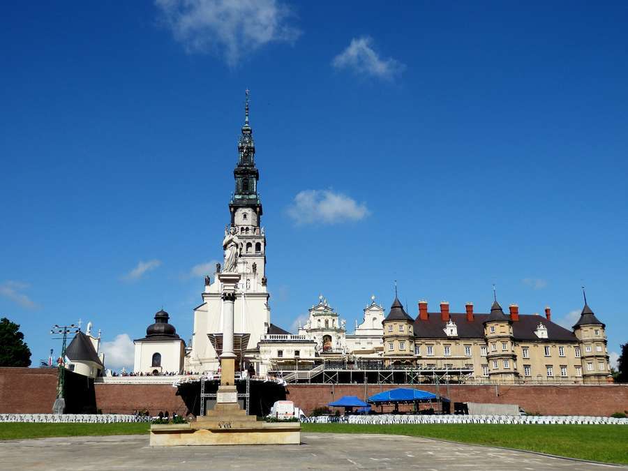 The Jasna Góra monastery and tower above the pilgrim esplanade
