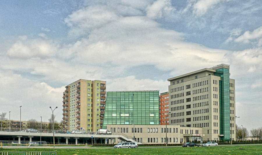 A tax office building in Lublin - Polish sole traders choose between the tax scale, the 19% flat tax and ryczałt on revenue