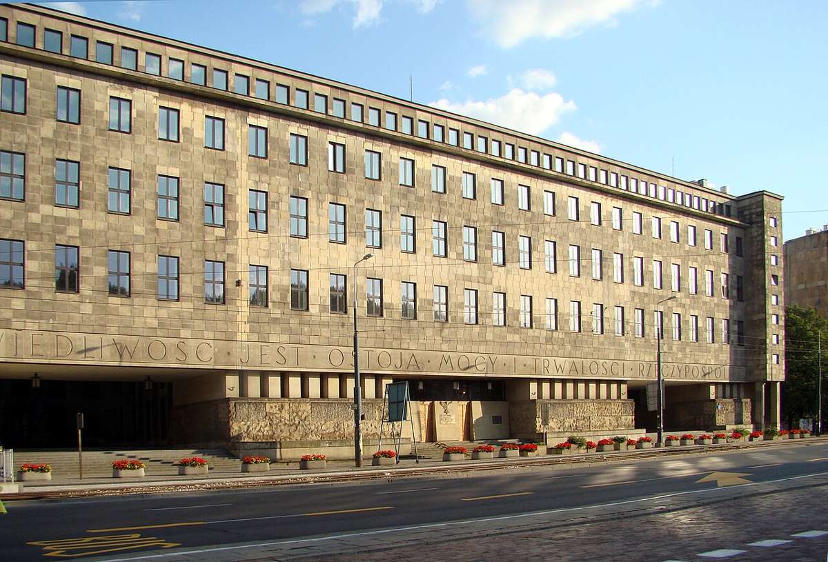 Warsaw district court building