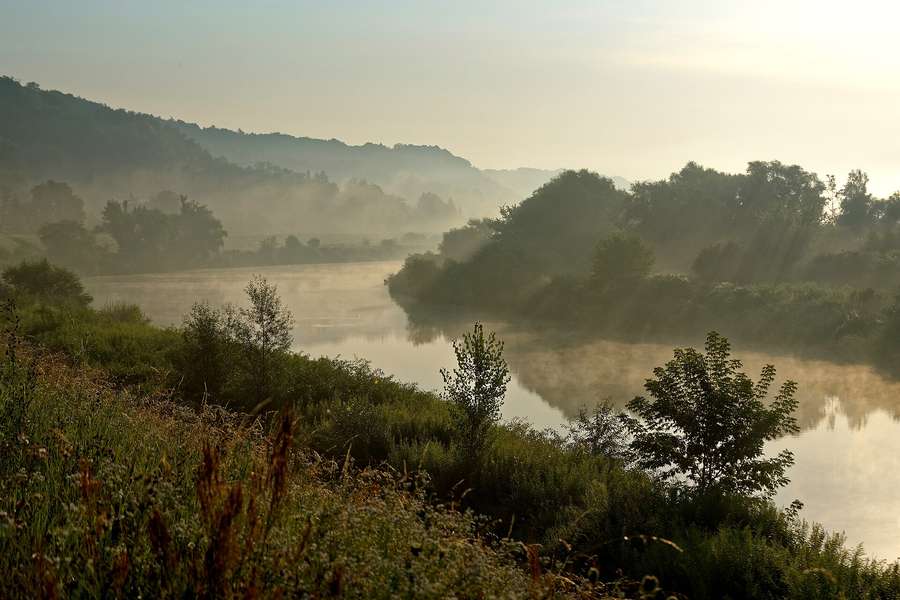 Morning mist over the Vistula river in Kraków