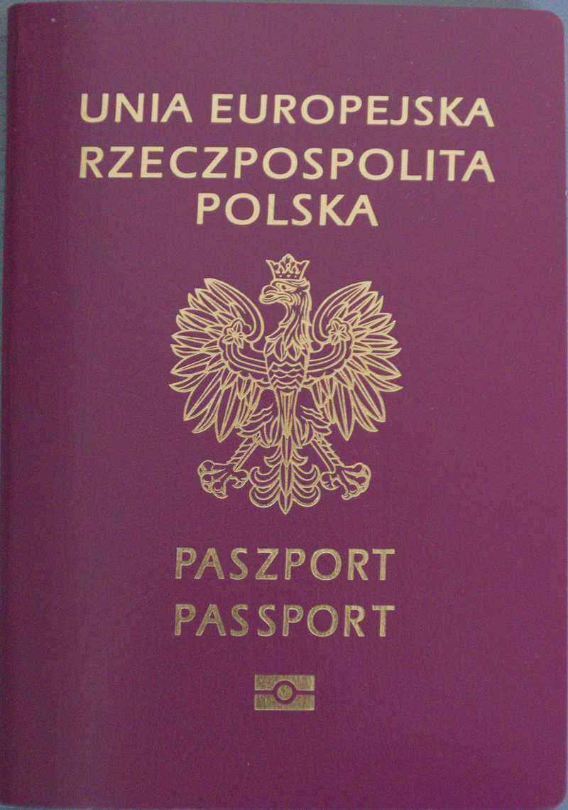 A Polish passport, 2018 series