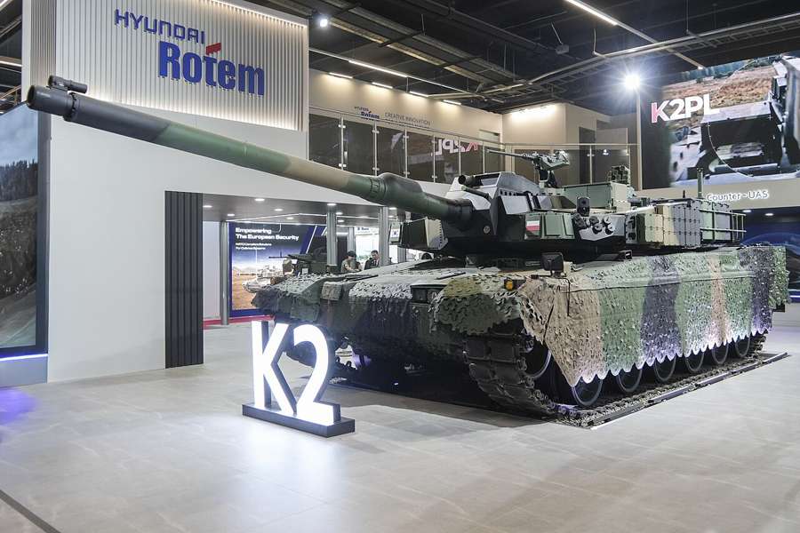 A K2PL main battle tank on the Hyundai Rotem stand at the MSPO 2026 defence fair in Kielce