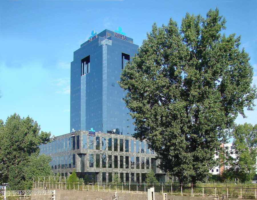 Office buildings in Warsaw - the contract type you sign determines your leave, sick pay and job security