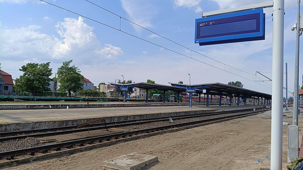 Platforms and canopies at Leszno railway station, Poland