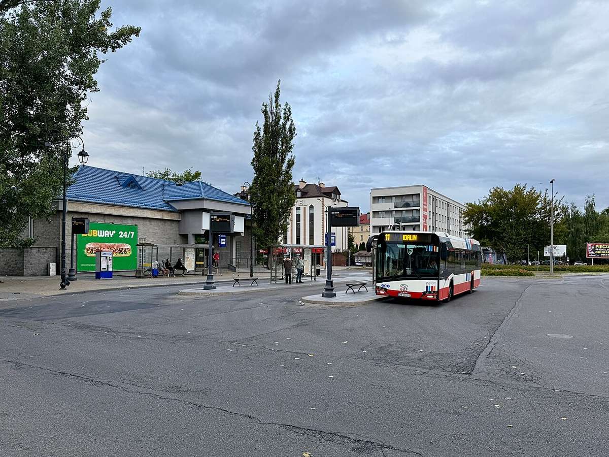 Radom Główny railway station square