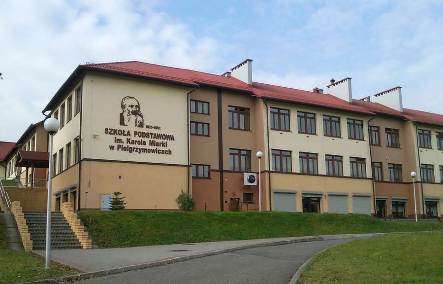 A public primary school building in Pielgrzymowice, Poland - health education is now compulsory from grade IV