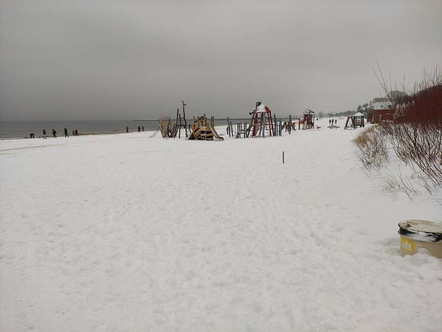Sopot's beach and pier under an off-season sky