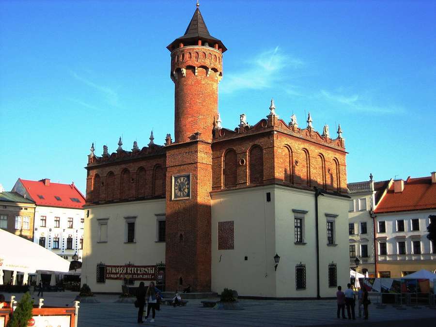 Tarnów's Renaissance town hall and tower on the market square