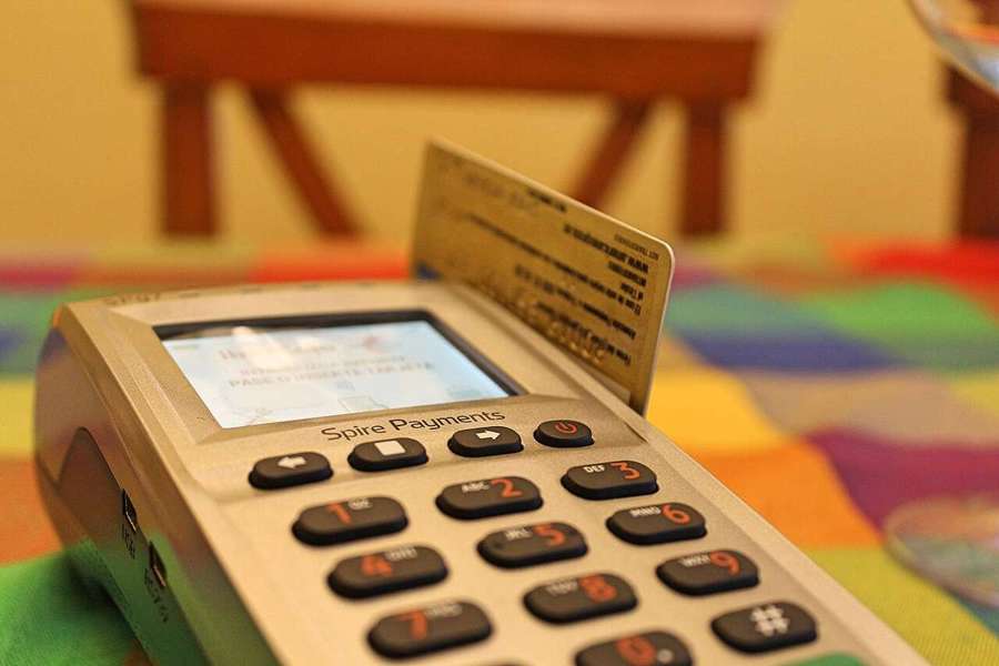 Payment card terminal