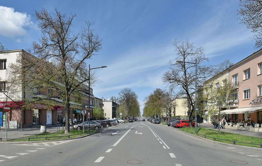 Francuska street in Saska Kępa, Warsaw, with interwar modernist buildings